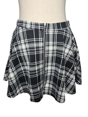 Hot Topic Plaid Skater Skirt XL Black White Zip O Ring Goth Y2K Aline
